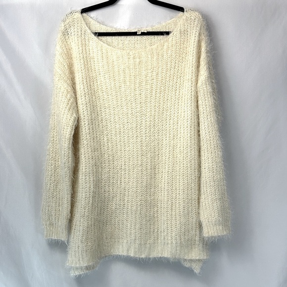 Easel Los Angeles Sweaters - Easel Los Angeles Ivory Fuzzy Knit Oversized Sweater Sz S/M Soft Cozy Pullover